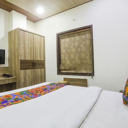 Fabhotel Vedanta Inn - Nr Sitabudli Fort Nagpur Dış mekan fotoğraf