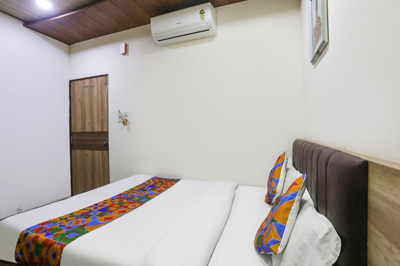 Fabhotel Vedanta Inn - Nr Sitabudli Fort Nagpur Dış mekan fotoğraf