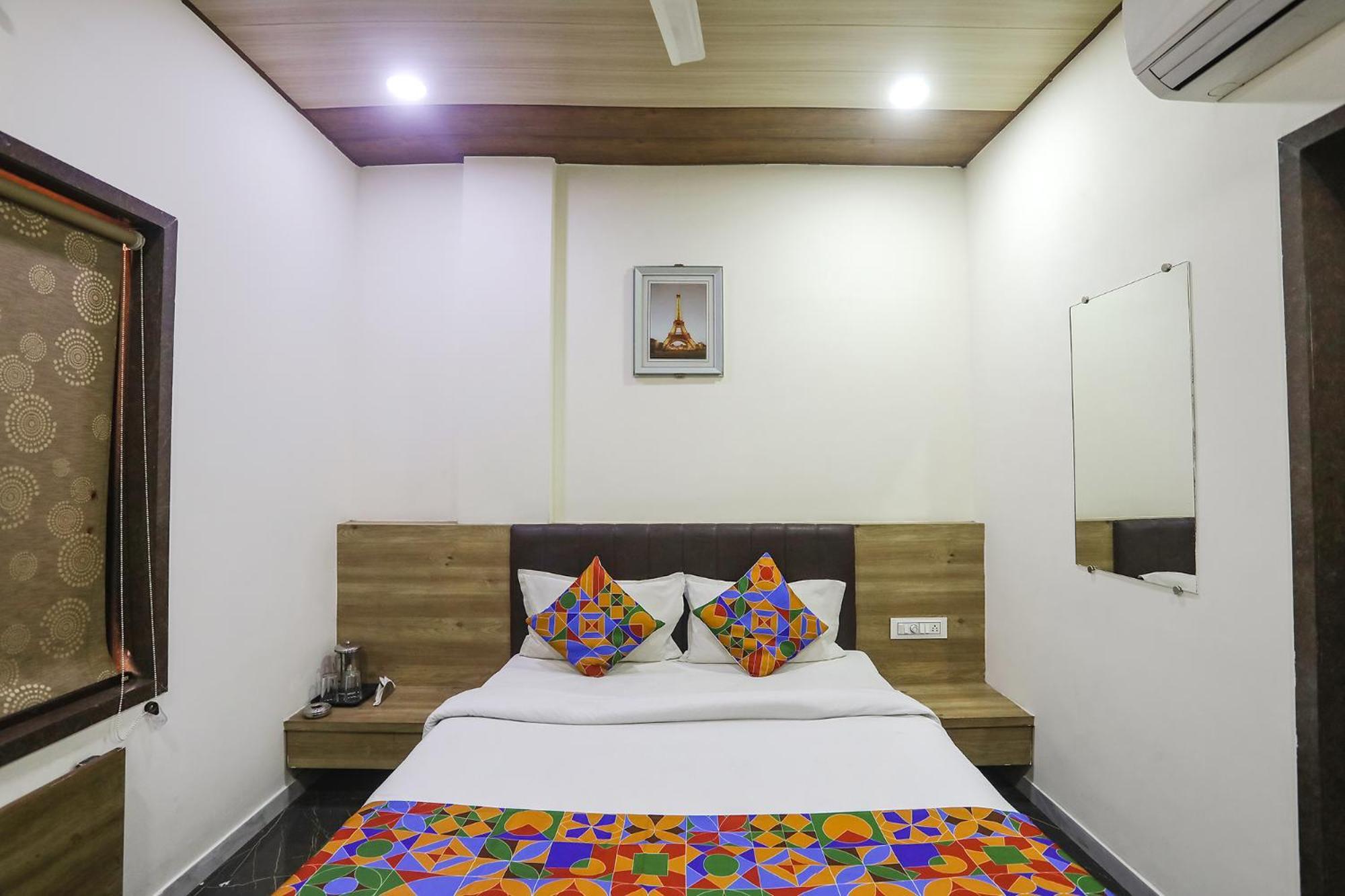 Fabhotel Vedanta Inn - Nr Sitabudli Fort Nagpur Dış mekan fotoğraf